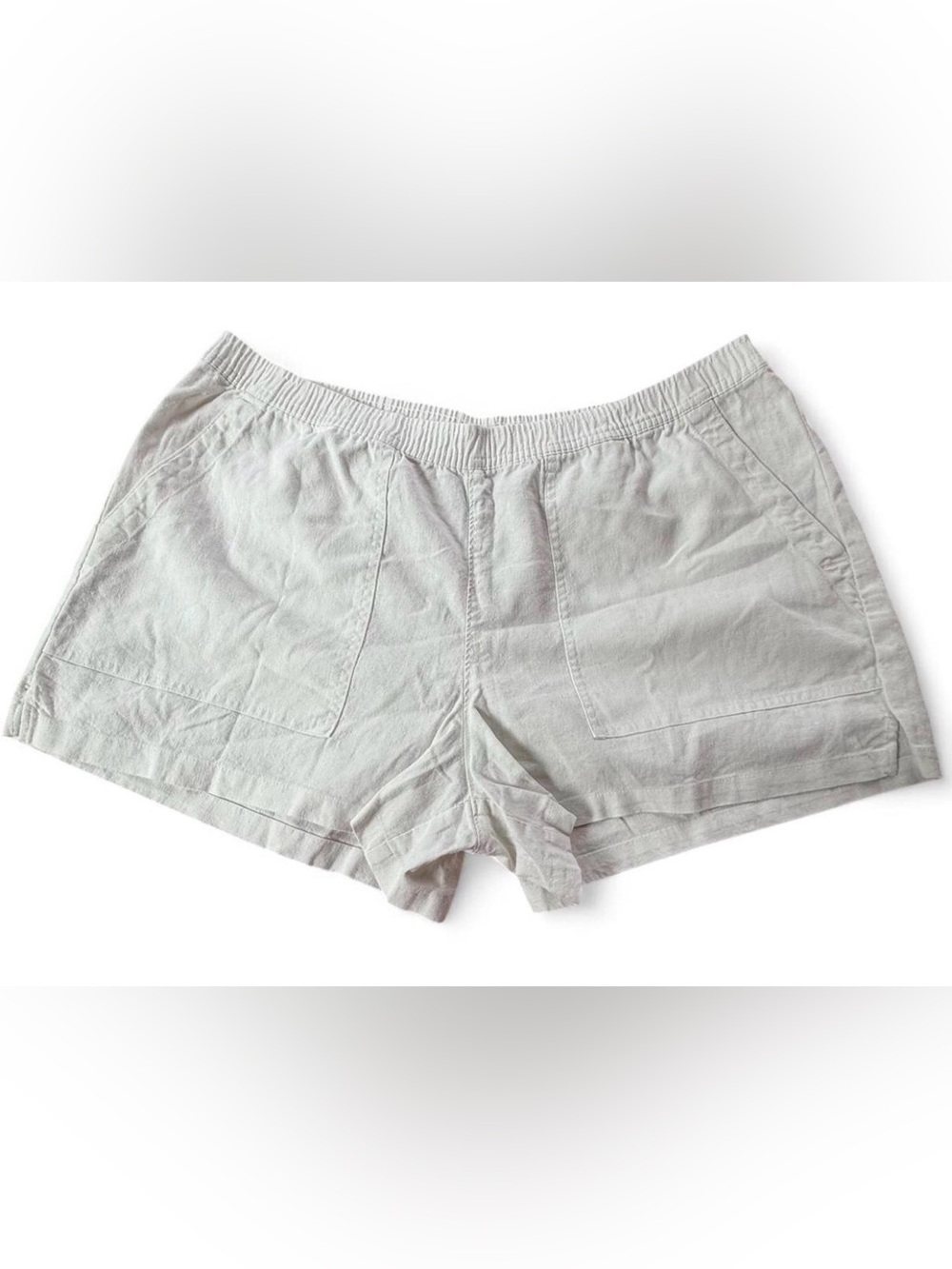 Universal Thread Women's High-Waist Elastic-Waistband Shorts — White